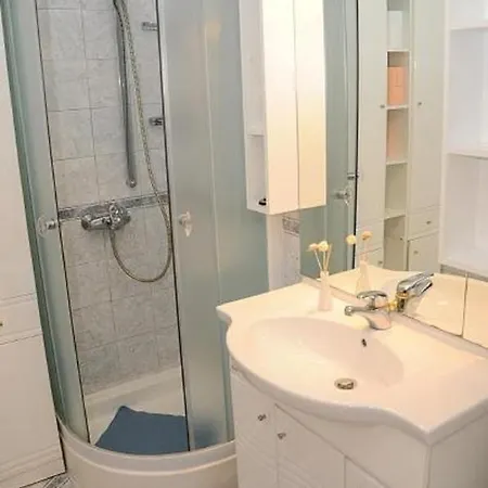 Apartment Brandy شقة سبليت